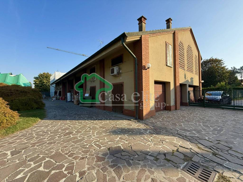 Villa a Lodi in Via Mosè Bianchi - Foto 2