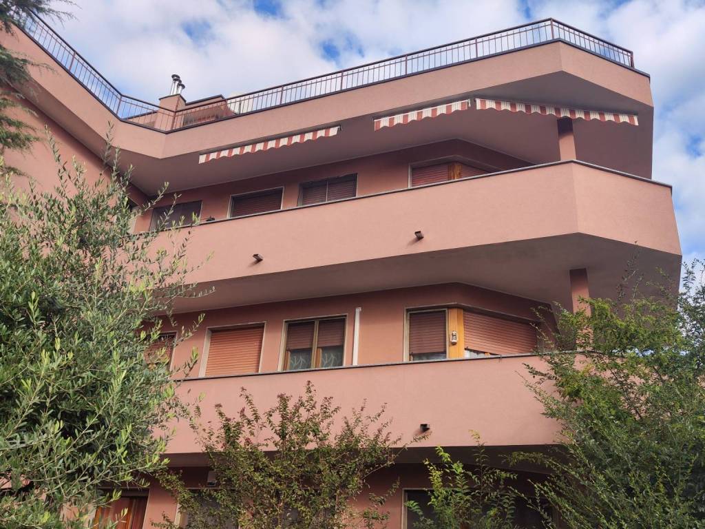 Appartamento a Bareggio in Via Milano - Foto 2