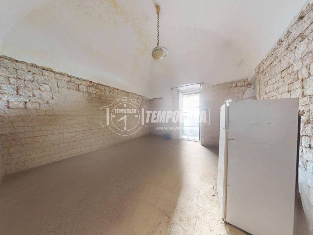 Casa indipendente a Turi in Via Dante Alighieri - Foto 3