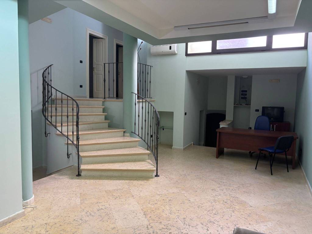 Appartamento a Francavilla fontana in Via Regina Elena, 30 - Foto 2