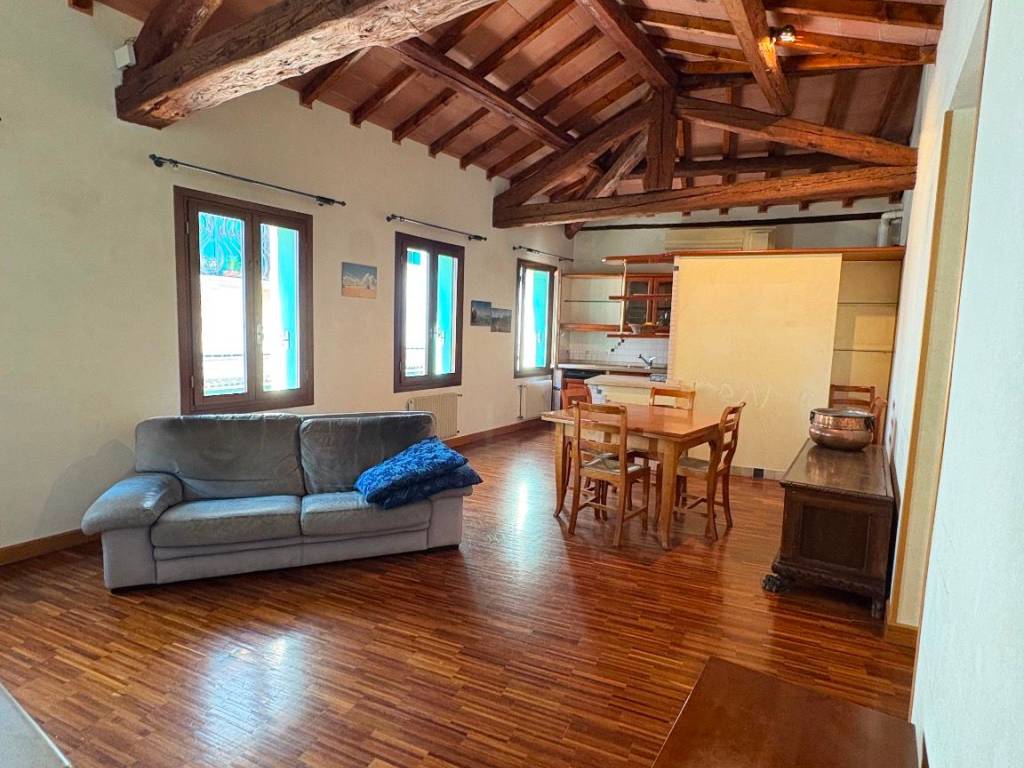 Appartamento a Bassano del grappa in Via Roma - Foto 2