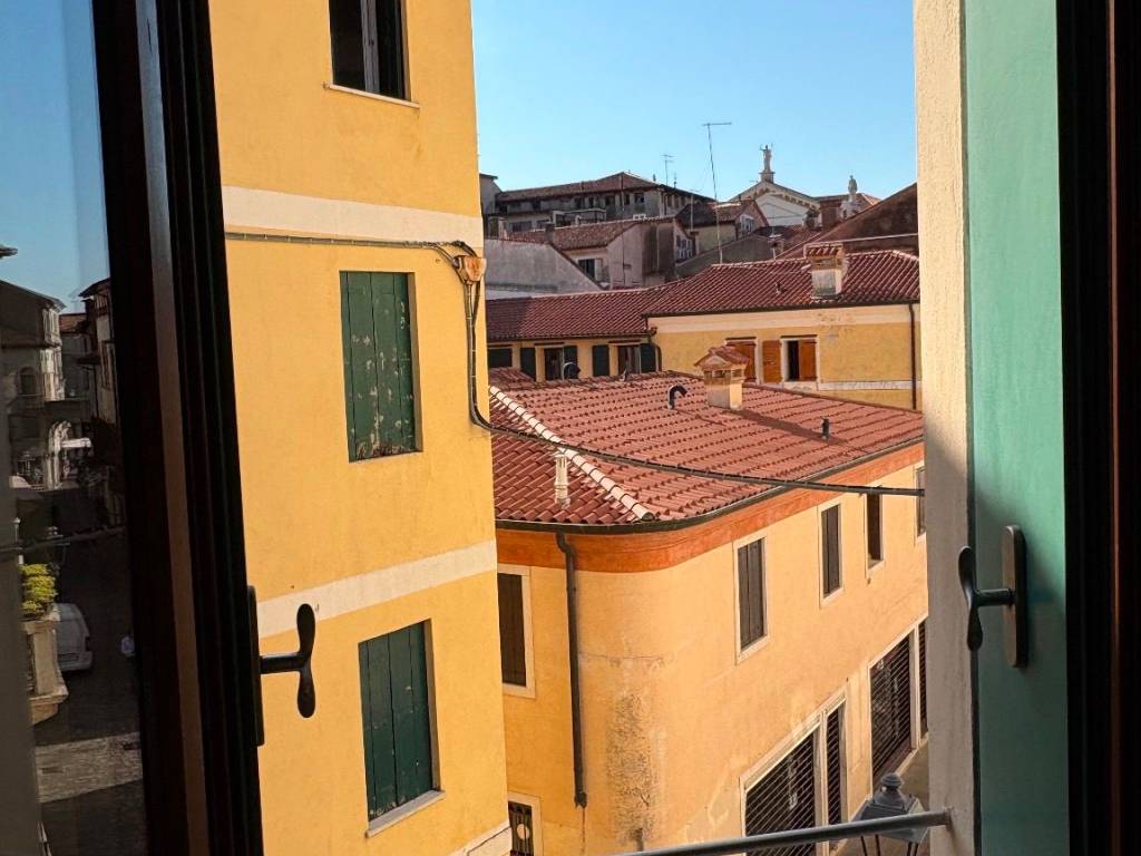 Appartamento a Bassano del grappa in Via Roma - Foto 5