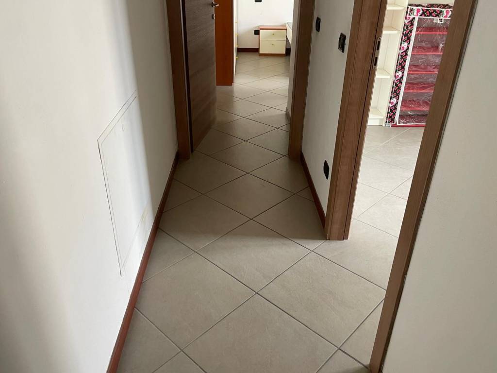 Appartamento a Cucciago in Via Alessandro Volta, 25 - Foto 3