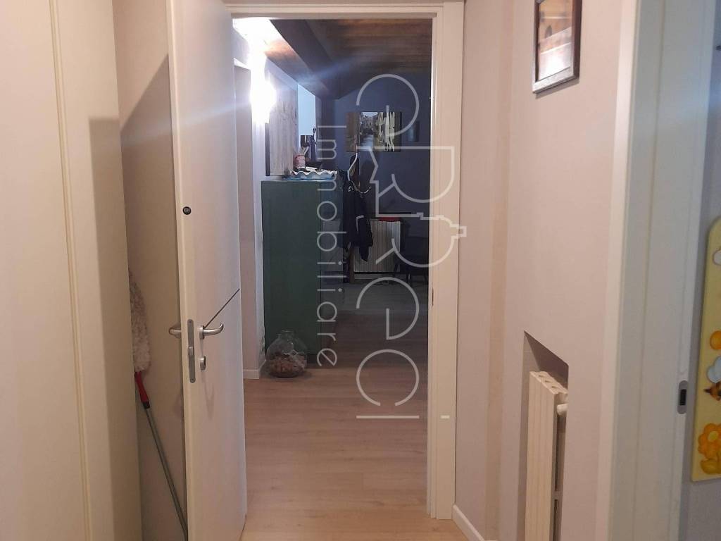 Appartamento a Mantova in Via Corrado - Foto 2