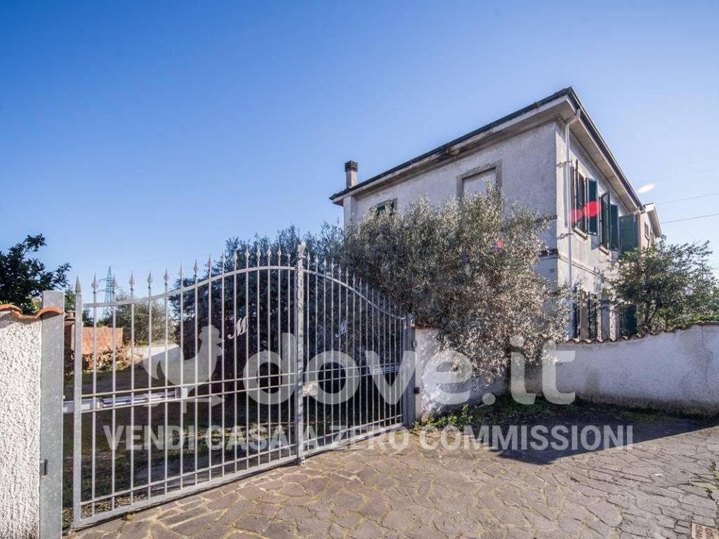 Villa a Pontedera in Via XXIV Maggio, 31 - Foto 2