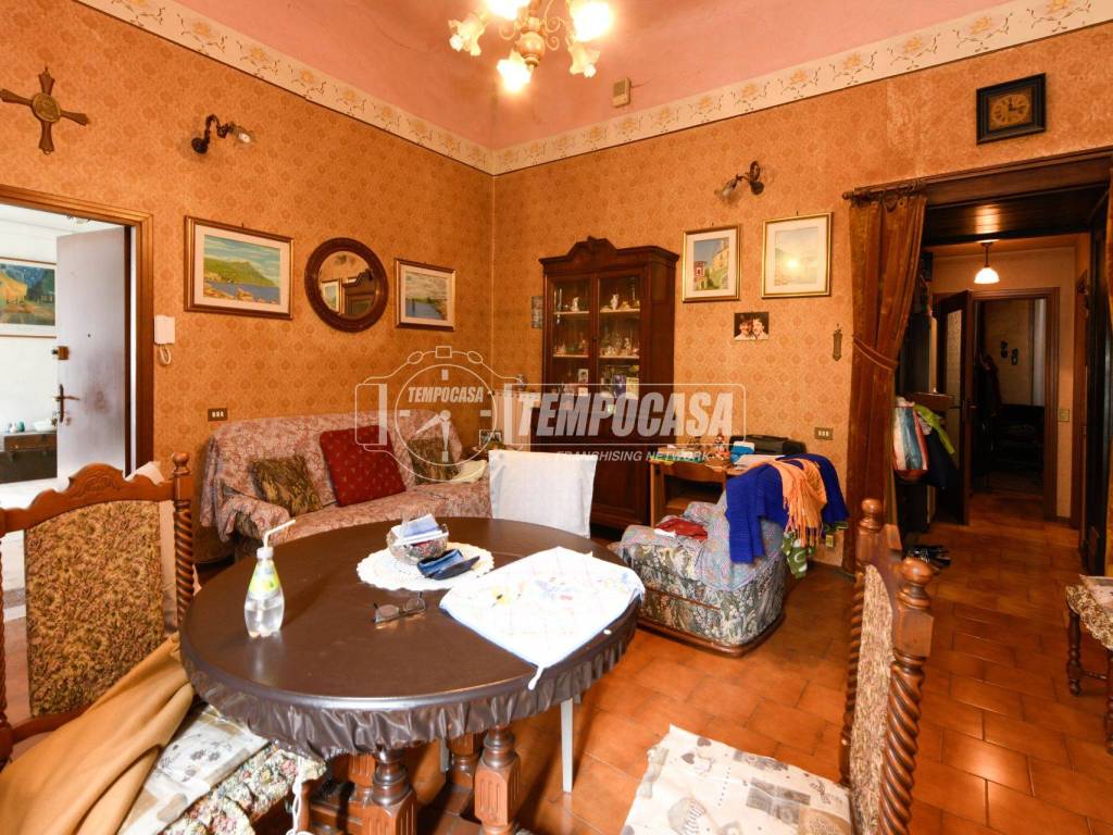 Appartamento a Gargnano in Via Trieste 16 - Foto 2