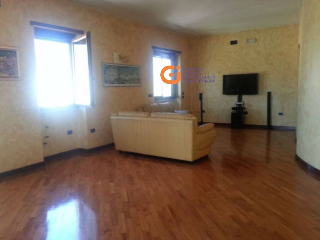 Appartamento a Tivoli in Via Evaristo Petrocchi - Foto 4