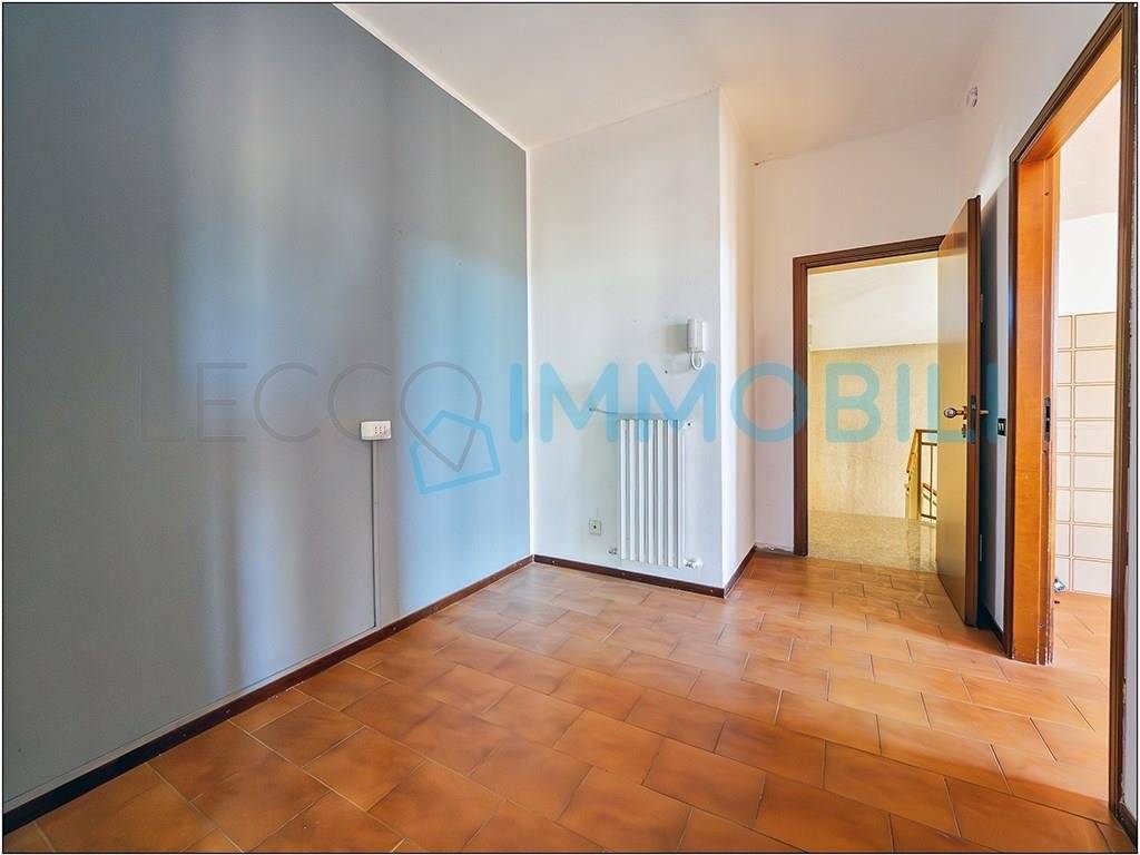 Appartamento a Valmadrera in via chiari - Foto 3