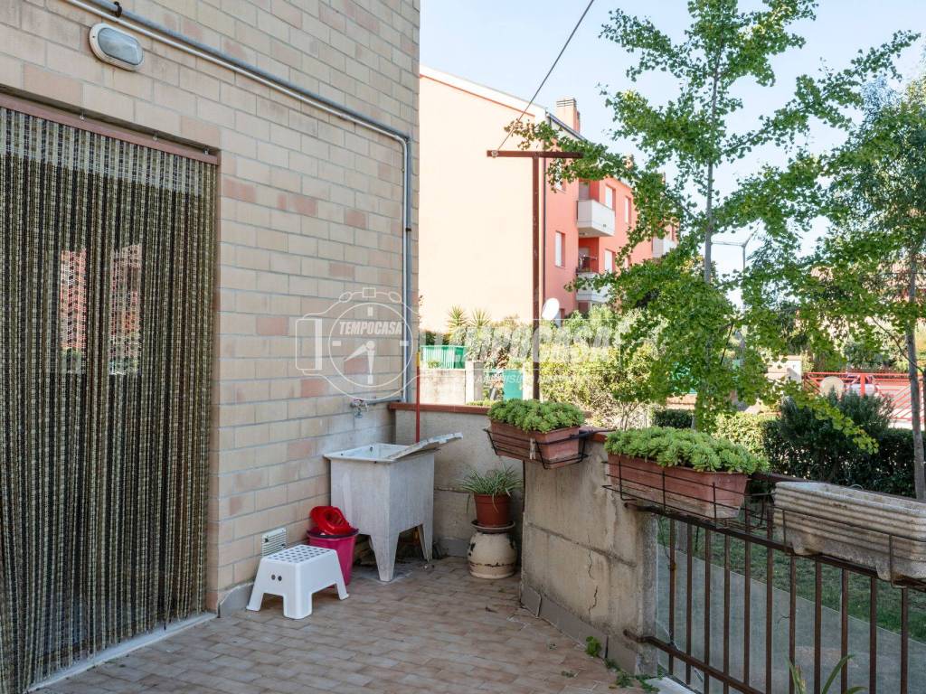 Appartamento a Montecassiano in Via Aldo Moro - Foto 3