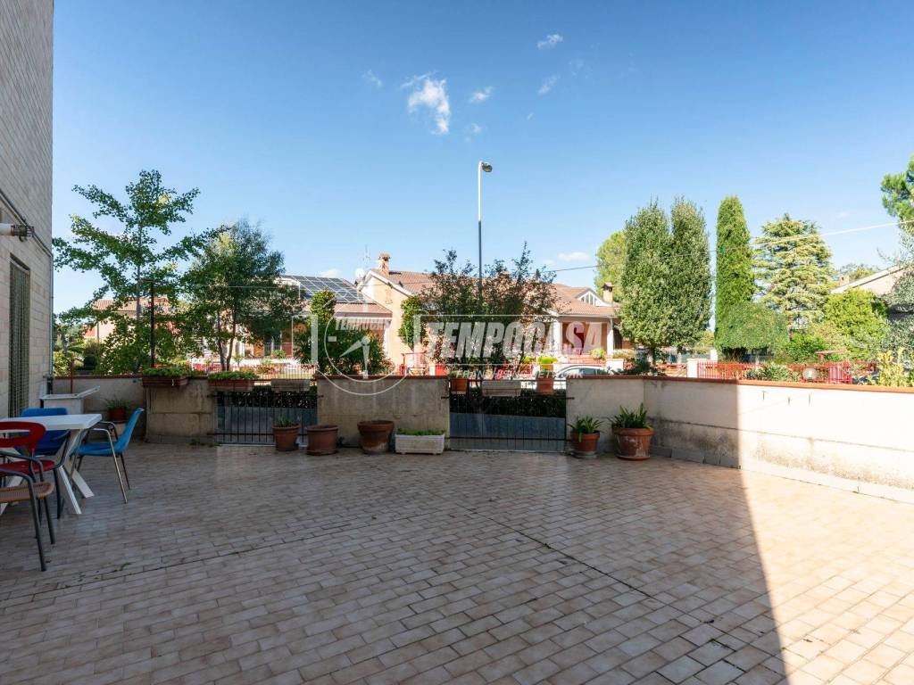 Appartamento a Montecassiano in Via Aldo Moro - Foto 4