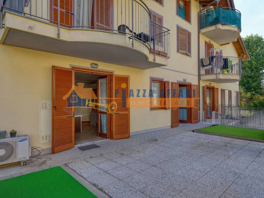 Appartamento a Cardano al campo in Via Papa Giovanni XXIII - Foto 2