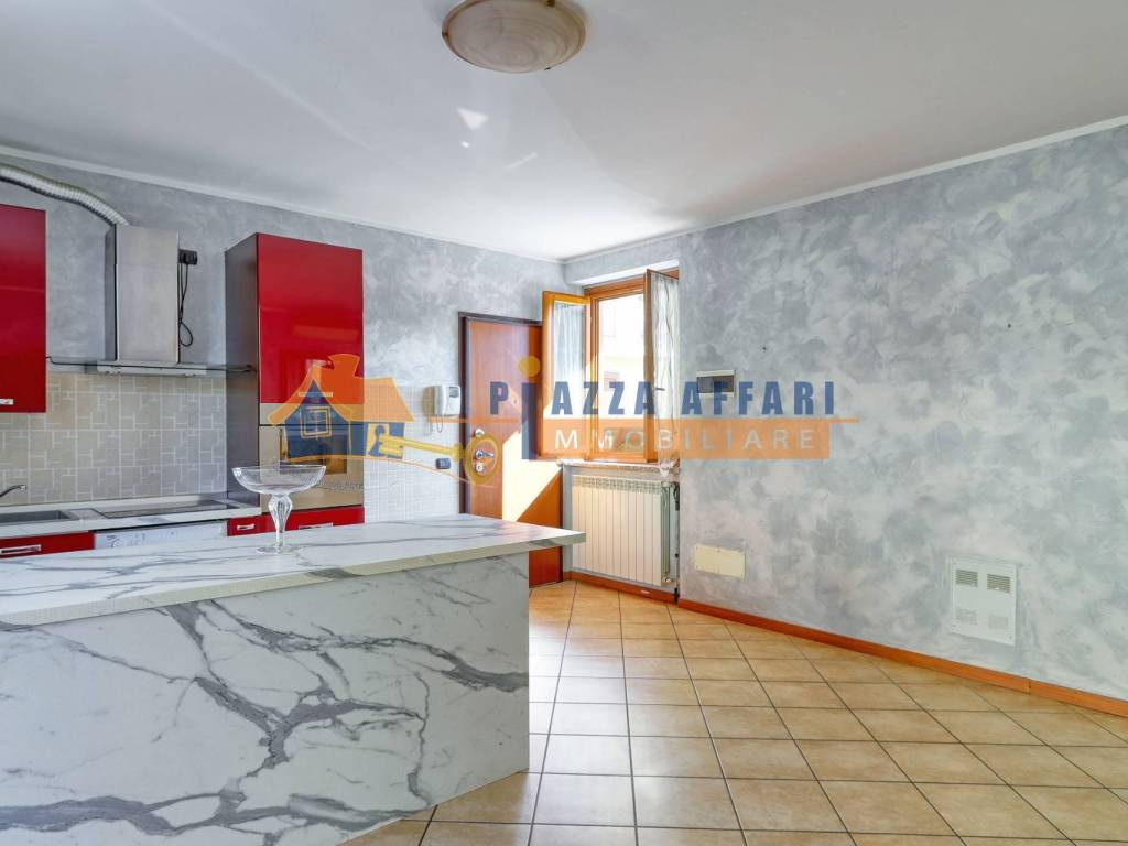 Appartamento a Cardano al campo in Via Papa Giovanni XXIII - Foto 5