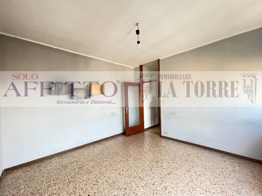 Appartamento a Alessandria in Viale Medaglie D'Oro - Foto 2