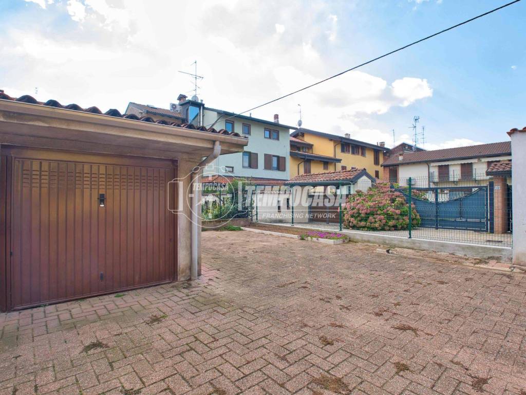 Casa indipendente a Cameri in Via Leopardi - Foto 3