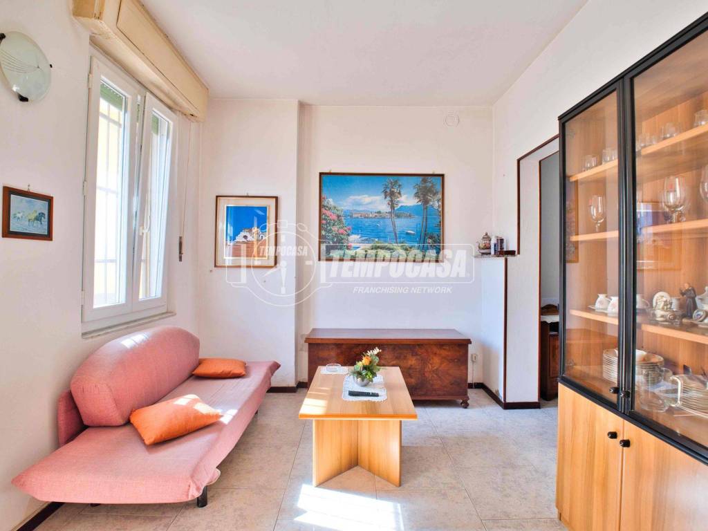 Casa indipendente a Cameri in Via Leopardi - Foto 5