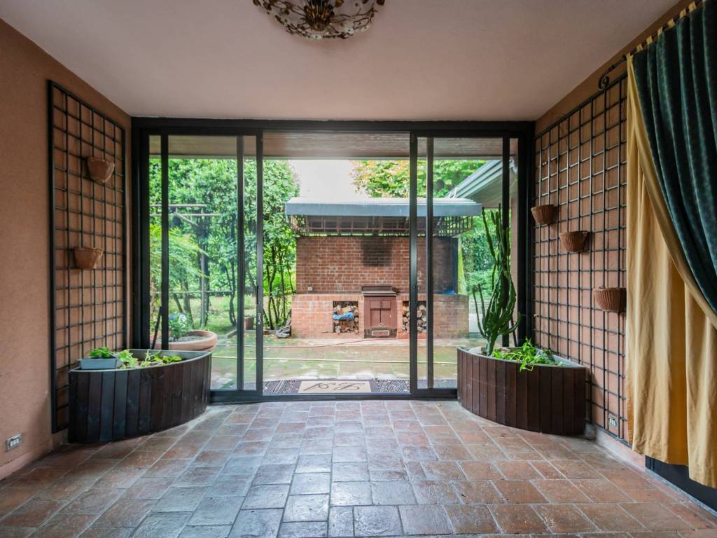 Villa a Cardano al campo in Via F. Buffoni, 35 - Foto 5