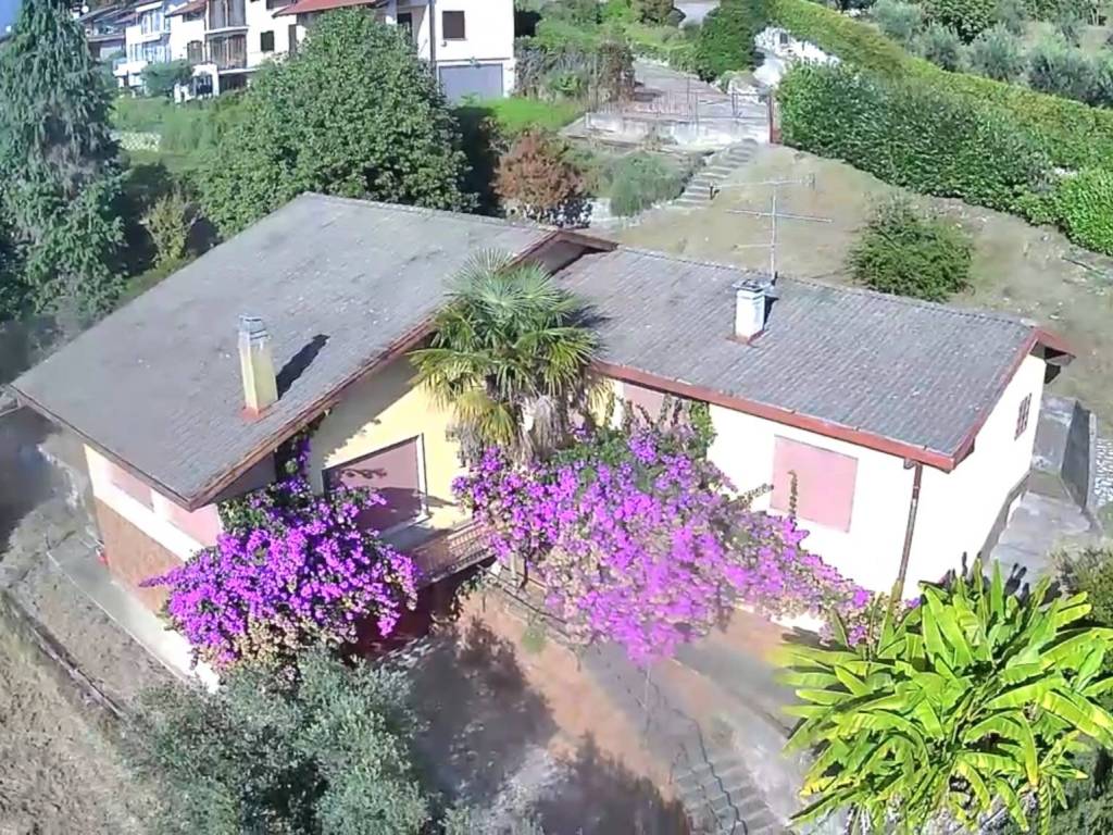 Villa a Besozzo in Via Collina, 10 - Foto 3