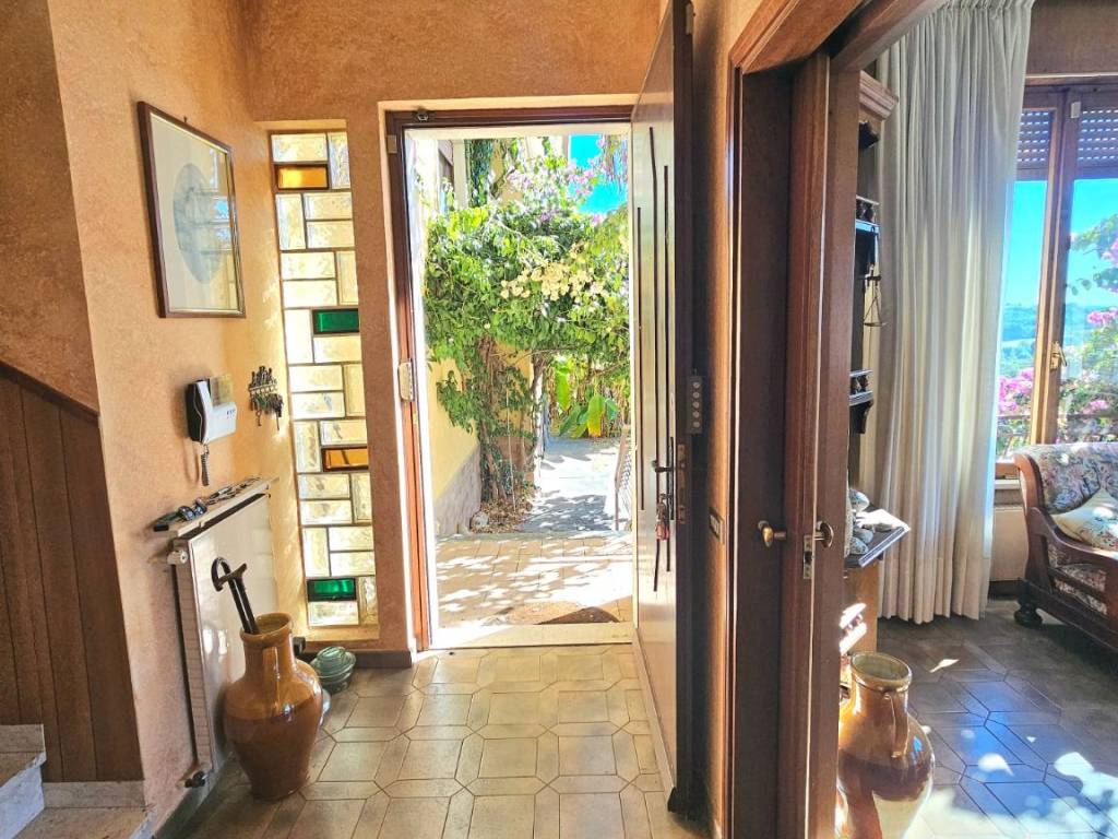 Villa a Besozzo in Via Collina, 10 - Foto 4
