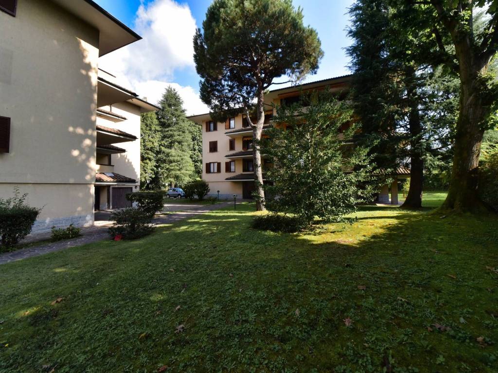 Appartamento a Carimate in Via Vittorio Veneto - Foto 3