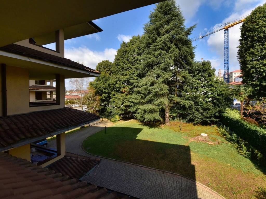 Appartamento a Carimate in Via Vittorio Veneto - Foto 4