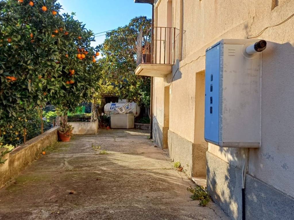Appartamento a Gioiosa ionica in Contrada Prisdarello - Foto 3