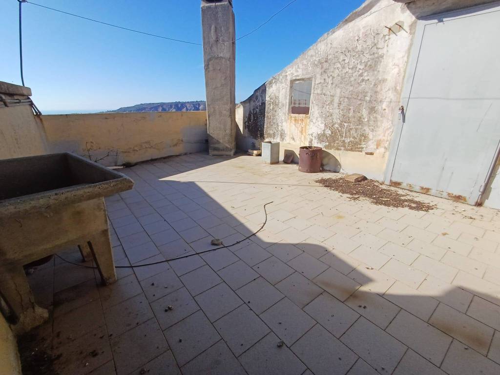 Casa indipendente a Caulonia in Via Regina Margherita - Foto 2