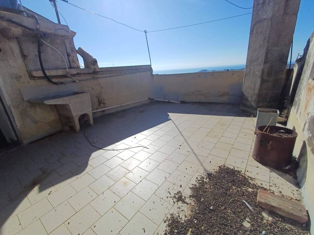 Casa indipendente a Caulonia in Via Regina Margherita - Foto 3