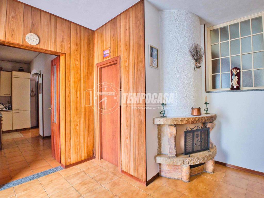 Casa indipendente a Trecate in Via Romentino - Foto 3
