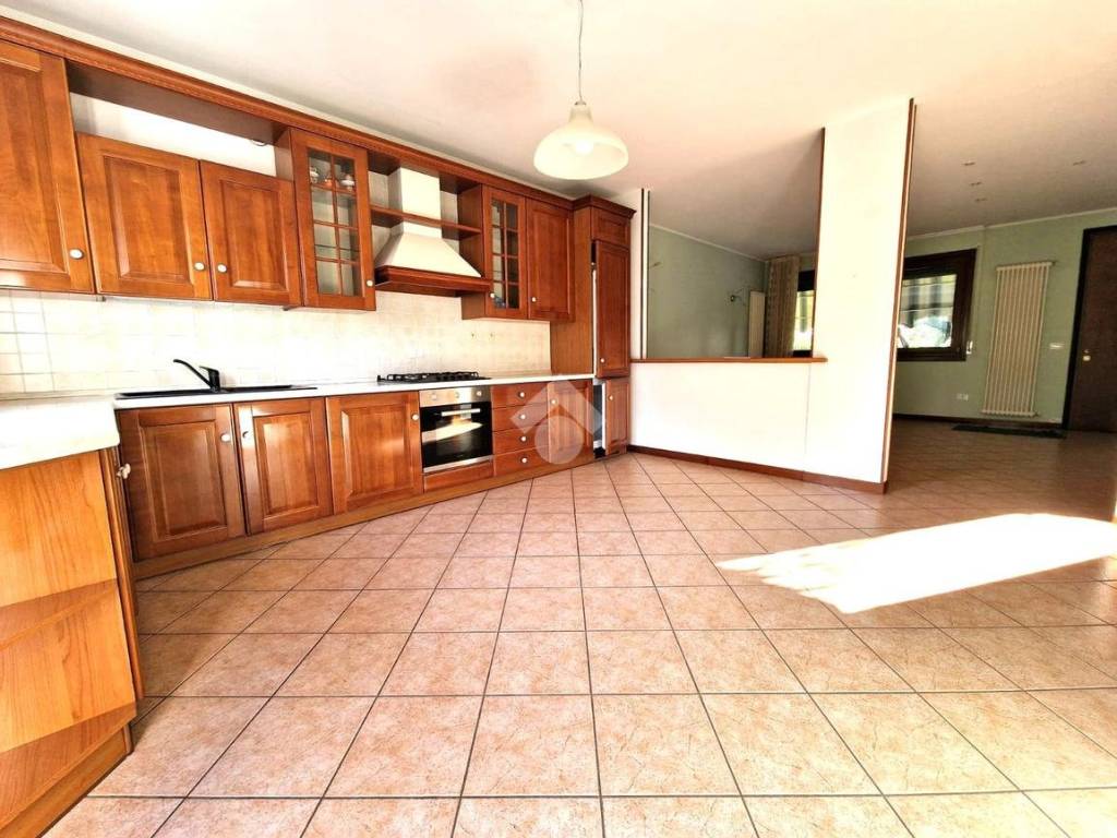 Appartamento a Grumolo delle abbadesse in VILLA A SCHIERA VIA VILLAPOVERA, 16 - Foto 2
