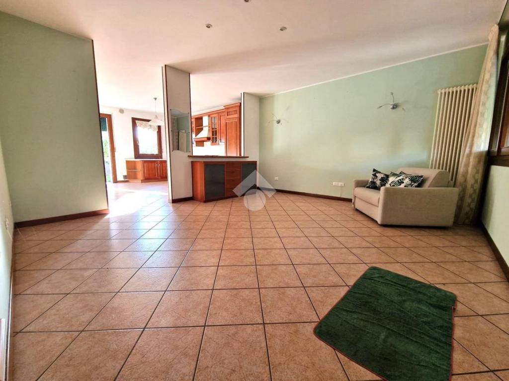 Appartamento a Grumolo delle abbadesse in VILLA A SCHIERA VIA VILLAPOVERA, 16 - Foto 3