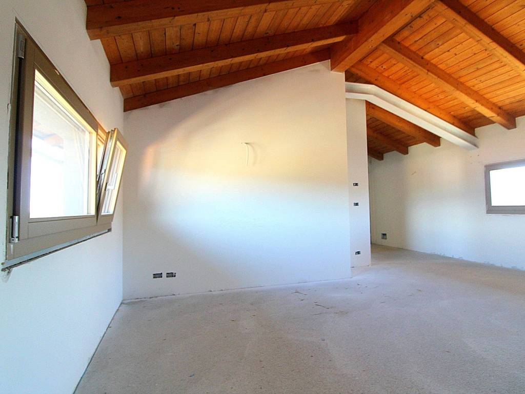 Attico / mansarda a Reana del rojale in Via C. Nanino - Foto 5