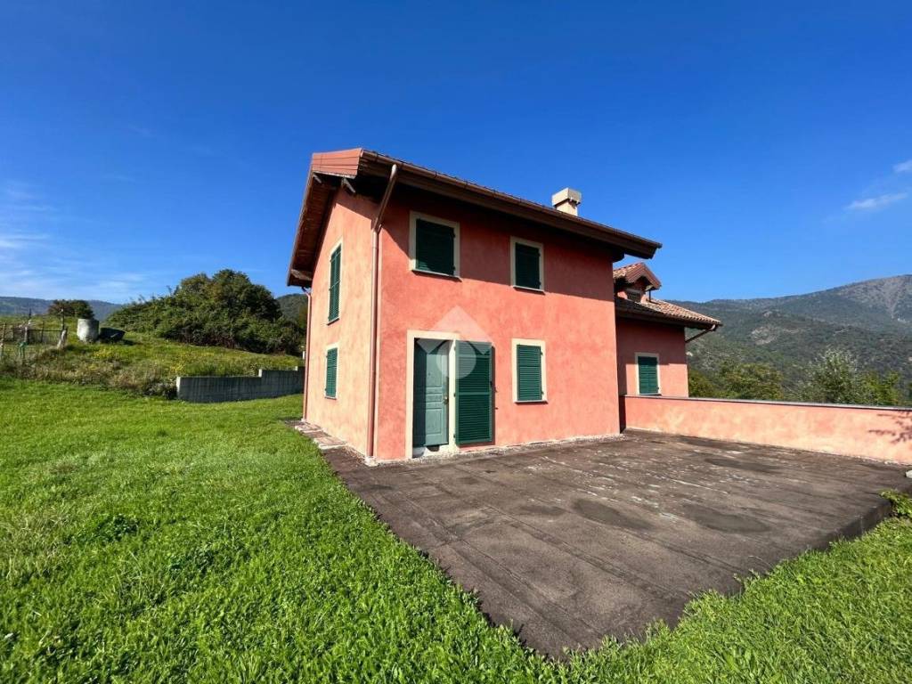 Casa indipendente a Ceranesi in Via Paravanico - Foto 2