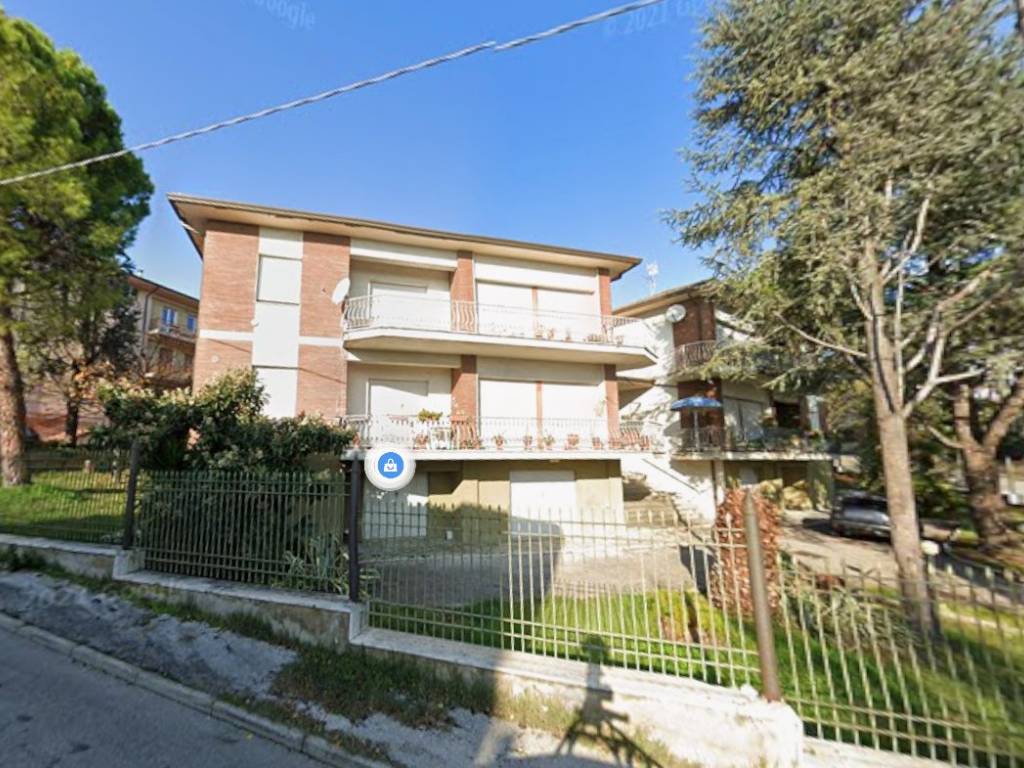 Villa a Civitanova marche in Via Ugo Foscolo, 113 - Foto 3