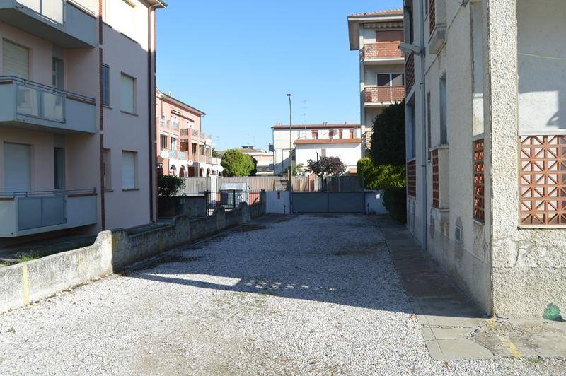 Appartamento a Comacchio in Viale Monte Nero, 3 - Foto 2