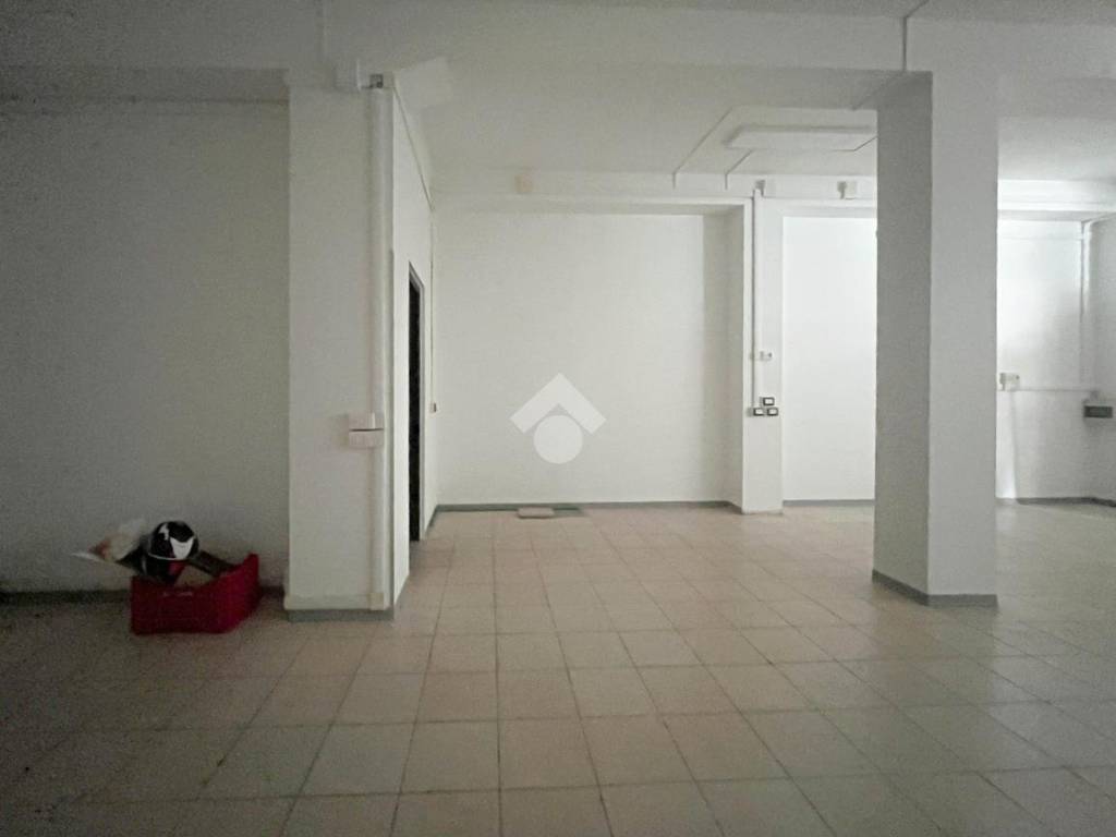 Immobile a Sassuolo in VIA STAZIONE, 1 - Foto 4