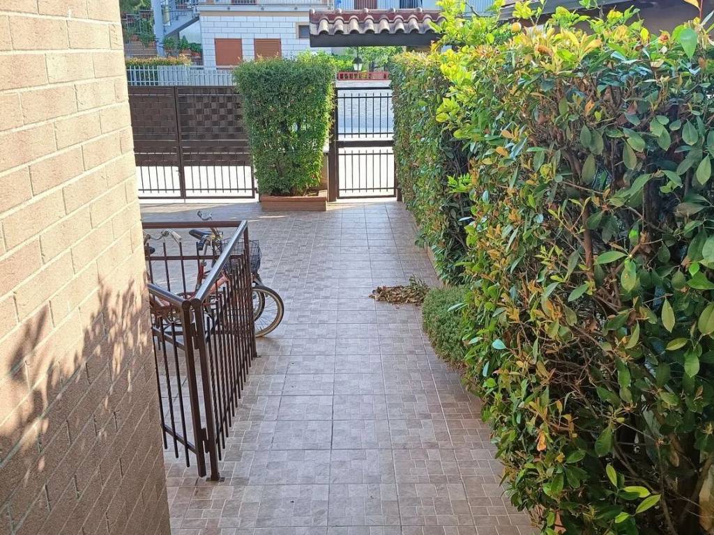 Villa a Campomarino in Via Don L. Sturzo, 9 - Foto 4