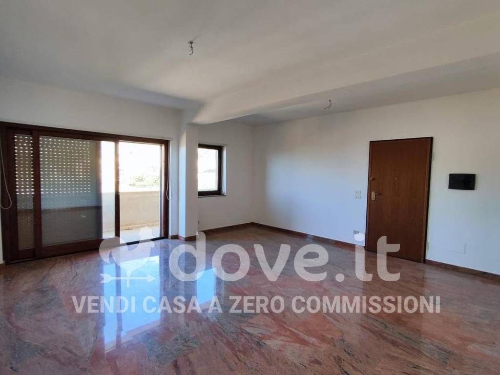Appartamento a Reggio calabria in Via Paolo Rausei, 10 - Foto 3
