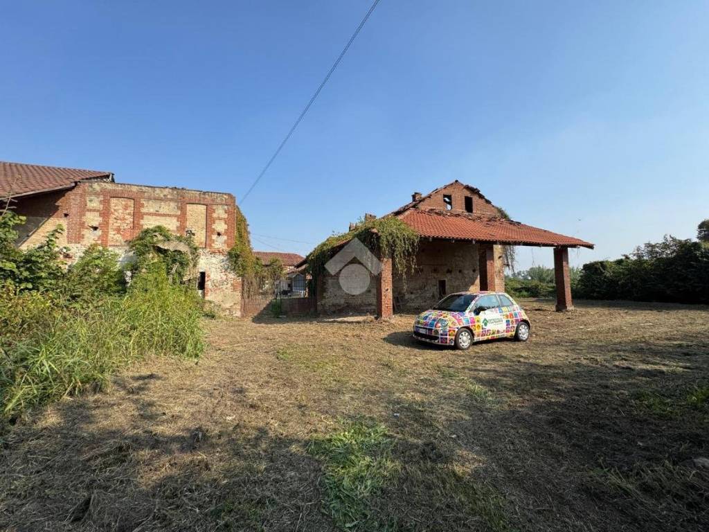 Rustico / casale a Leinì in Via Martiri del Cudine - Foto 3