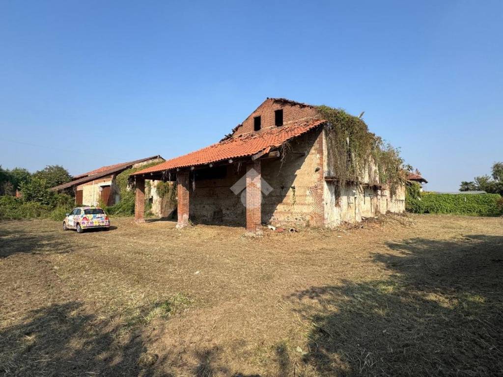 Rustico / casale a Leinì in Via Martiri del Cudine - Foto 4