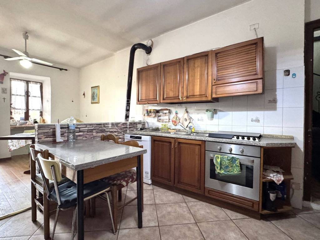Casa indipendente a Biella in Via della Vittoria - Foto 2