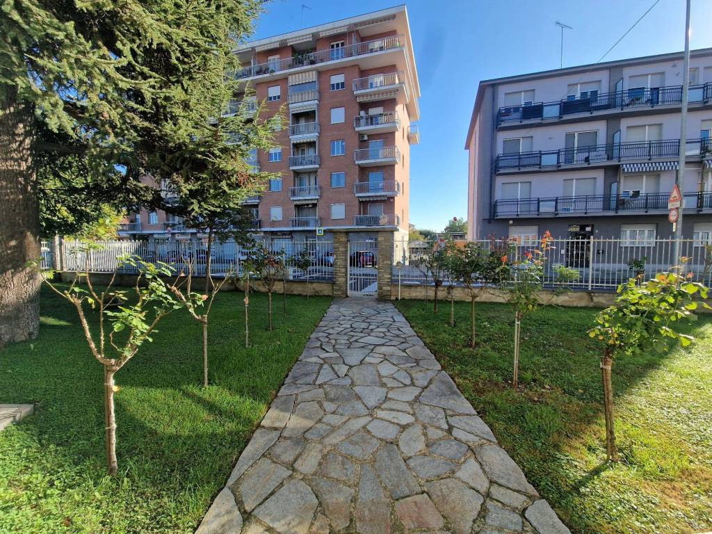 Villa a Collegno in Via Villa Cristina, 8 - Foto 4