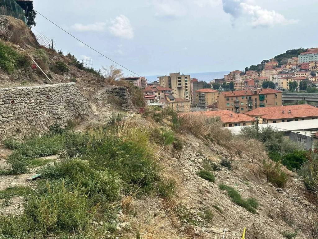 Terreno a Ventimiglia in Via Monsignor Nicolò Peitavino - Foto 2