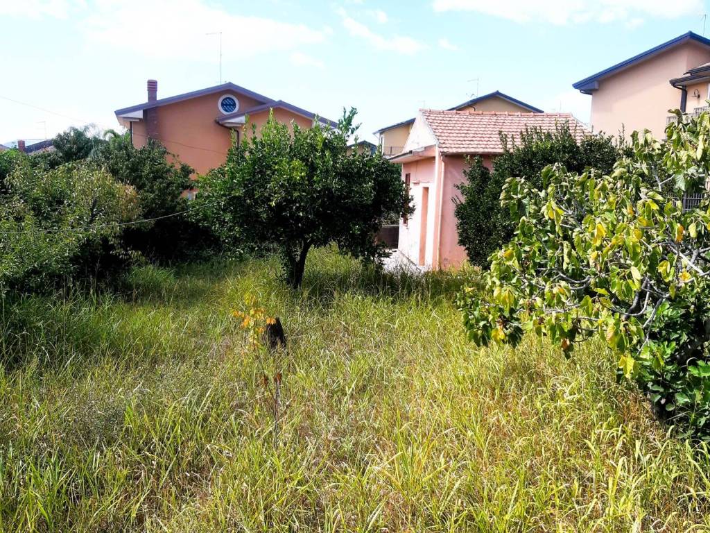 Terreno a Trecastagni in Via Titomanlio Manzella - Foto 4