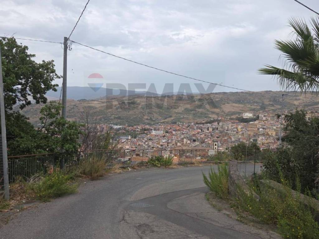 Villa a Bronte in via vincenzo bellini, 7 - Foto 4