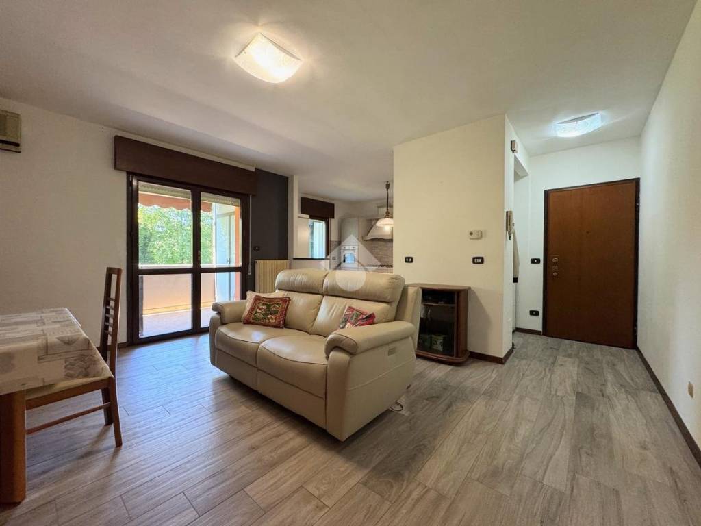 Appartamento a Udine in Viale Divisioni Garibaldi - Osoppo, 20 - Foto 2