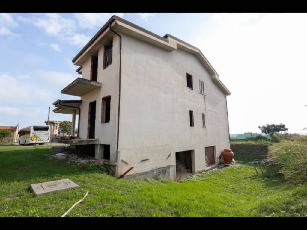 Villa a Soveria simeri in Via Roberto Niederer - Foto 4