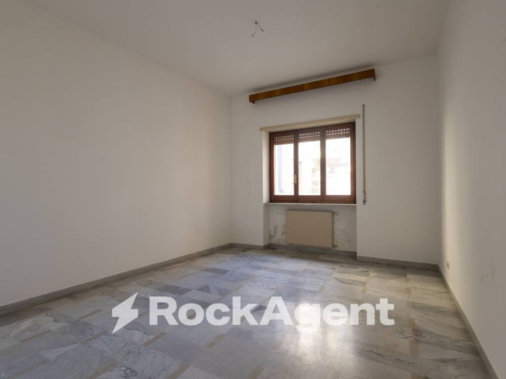 Appartamento a Catanzaro in Via Vincenzo Ciaccio, 24 - Foto 2