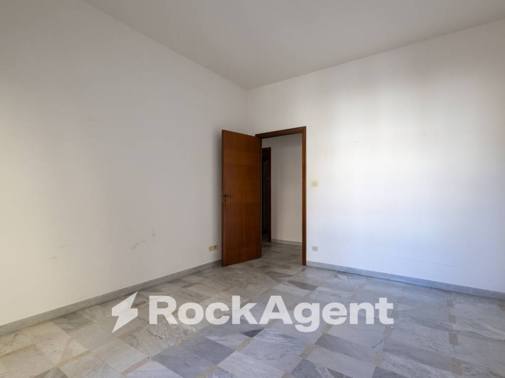 Appartamento a Catanzaro in Via Vincenzo Ciaccio, 24 - Foto 4