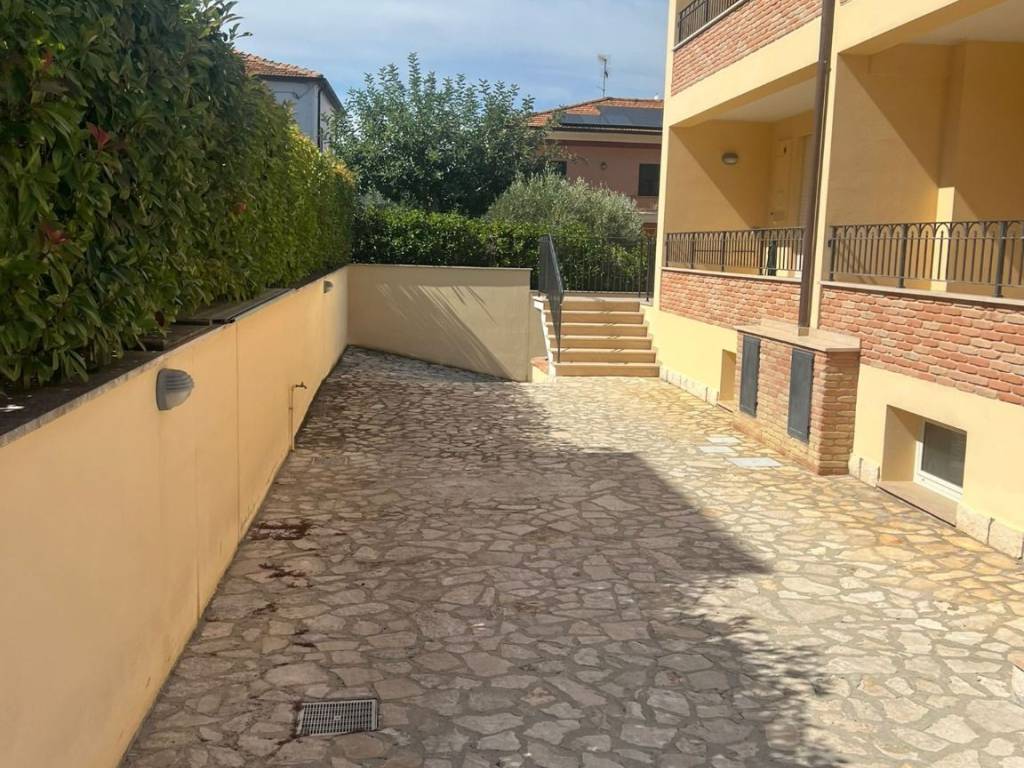 Appartamento a Pineto in Via Terra, 8 - Foto 2