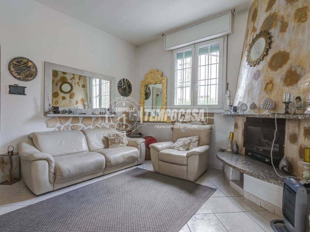 Villa a Cardano al campo in Via Rovigo 6 - Foto 3